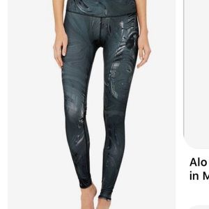 ALO airbrush legging